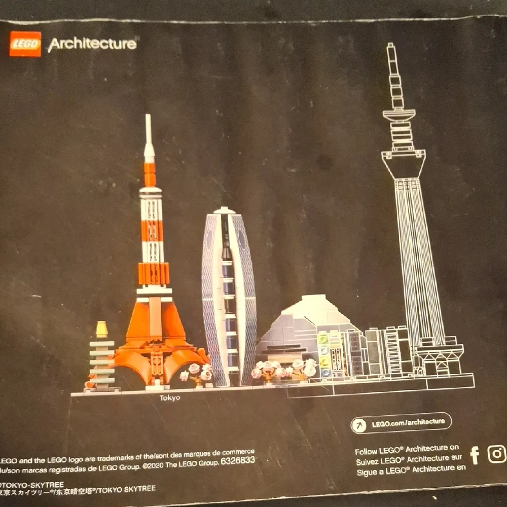 Lego Architecture Tokyo Skyline Manual - Black Cover with Orange & White Models